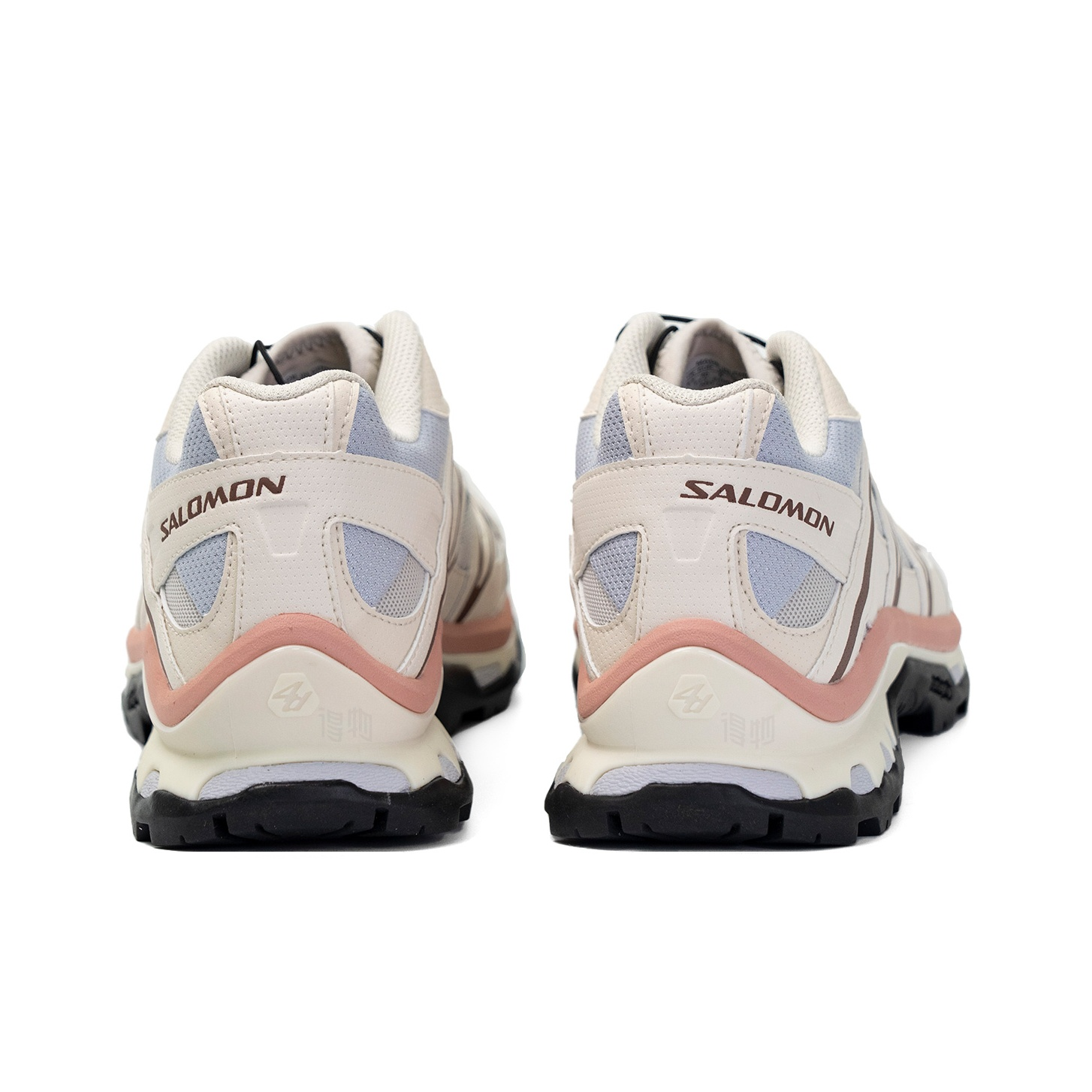 Salomon XT-Quest Low-Top Outdoor Hiking Shoe – Unisex | White / Champagne
