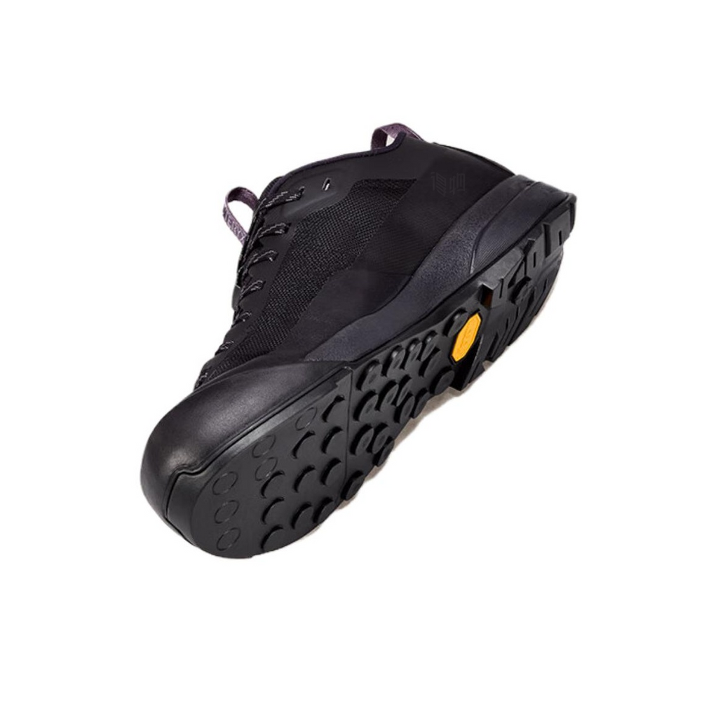 Arc'teryx Konseal LT Low Hiking Shoe – Women’s – Black / Black